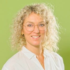 Dr Diana Roesner